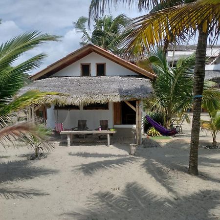 Beach Front Bungalows At The Coconut Canoa Eksteriør billede