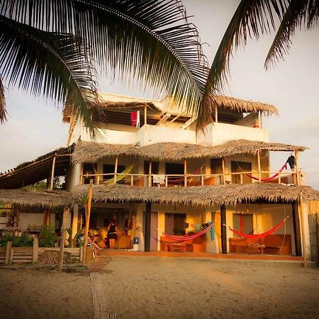 Beach Front Bungalows At The Coconut Canoa Eksteriør billede